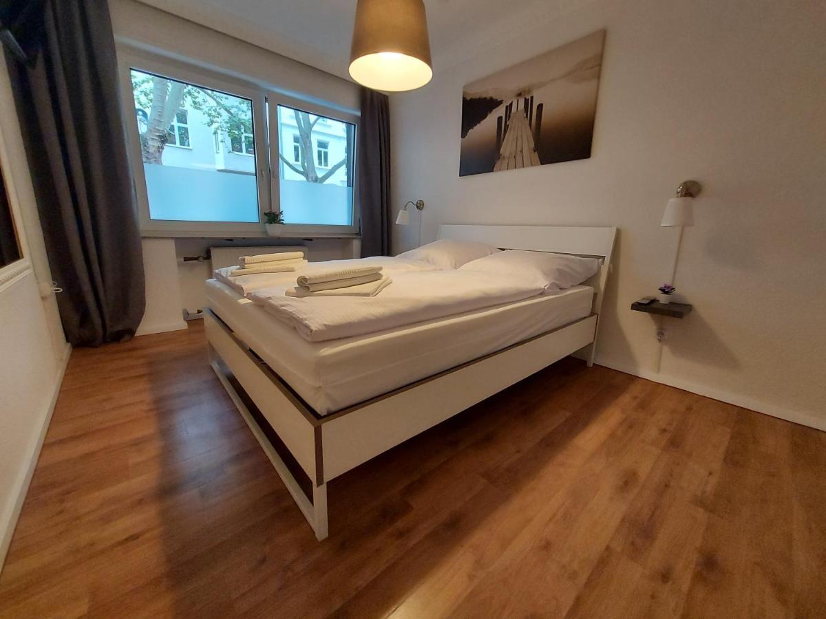 Overnight Apartment Cologne Exterior photo