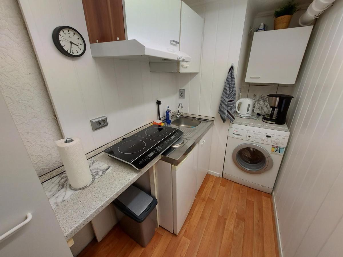 Overnight Apartment Cologne Exterior photo